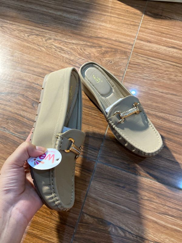 beige wej mule